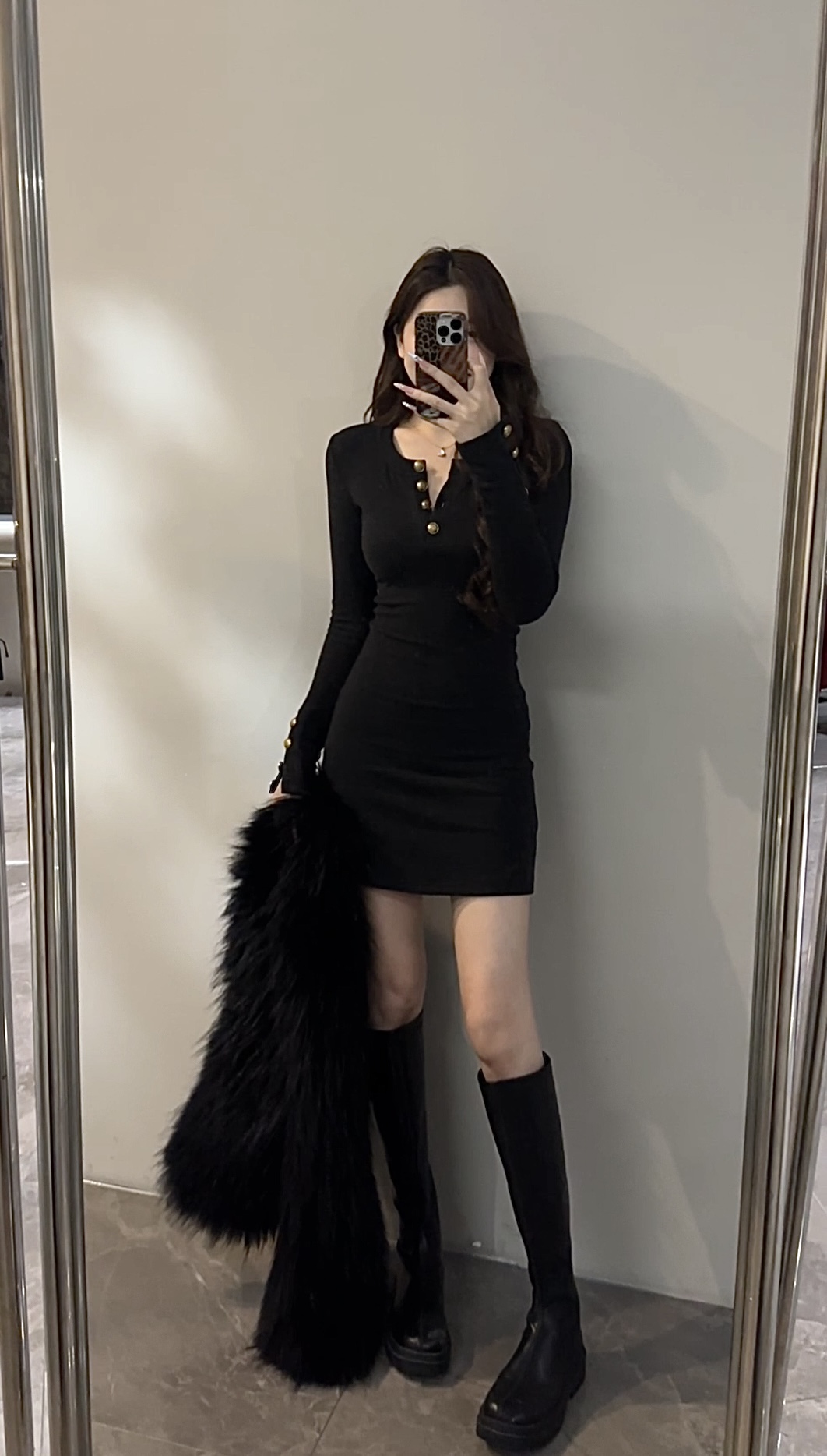 【苏苏】 冬季新款显瘦气质复古长袖小众短裙百搭打底连衣裙DT1796