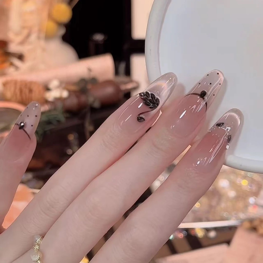 【黑天鹅】秋冬冰透法式显白猫眼手工穿戴甲片中长款2025新款高级感