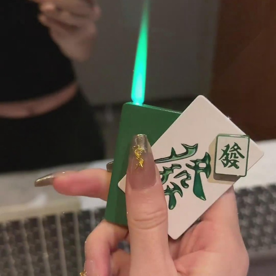 (乾六火机）侧滑转盘麻将旋转防风充气打火机扑克牌个性创意