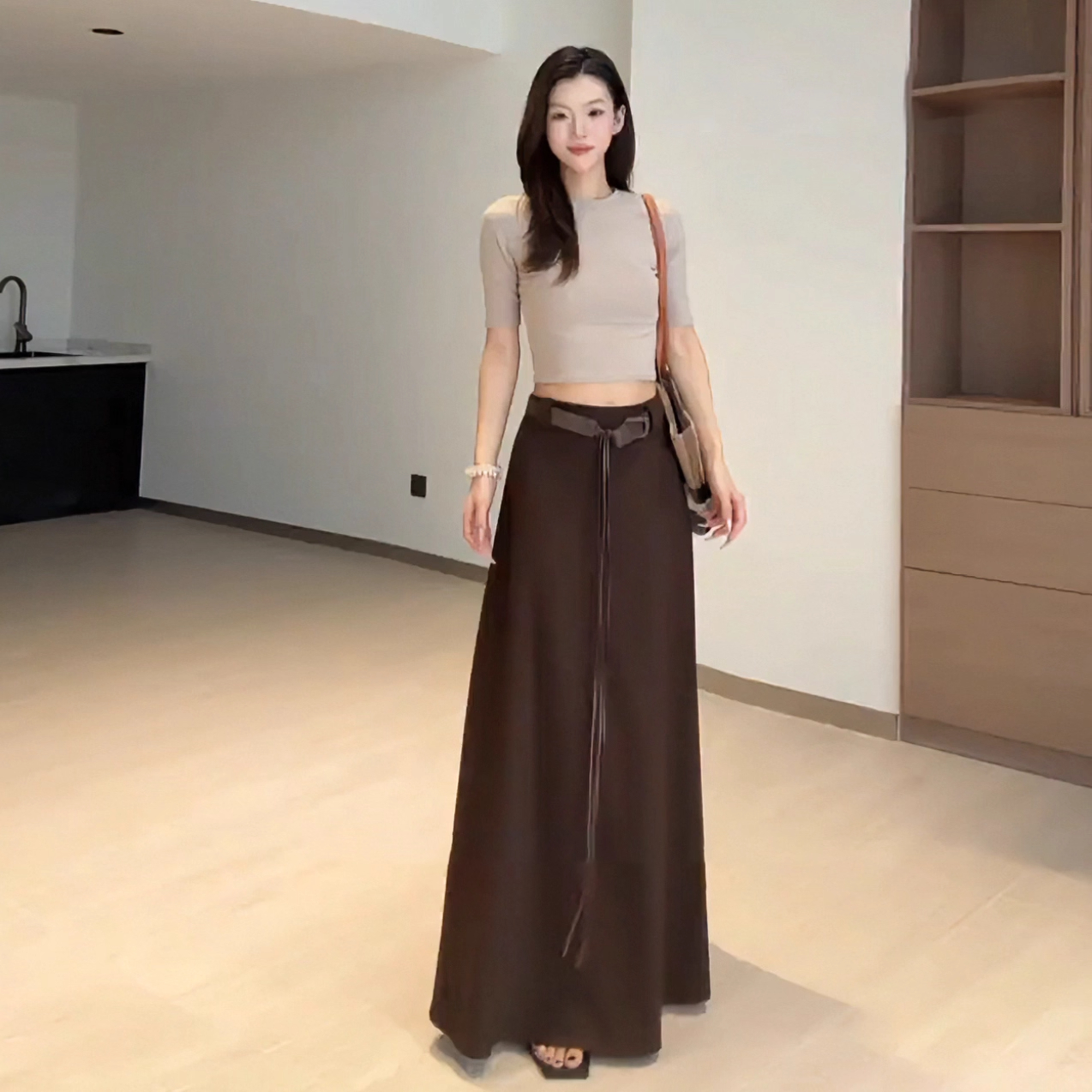 大码胖mm气质显瘦高腰a字长裙早秋新款女装复古纯欲风大摆半身裙