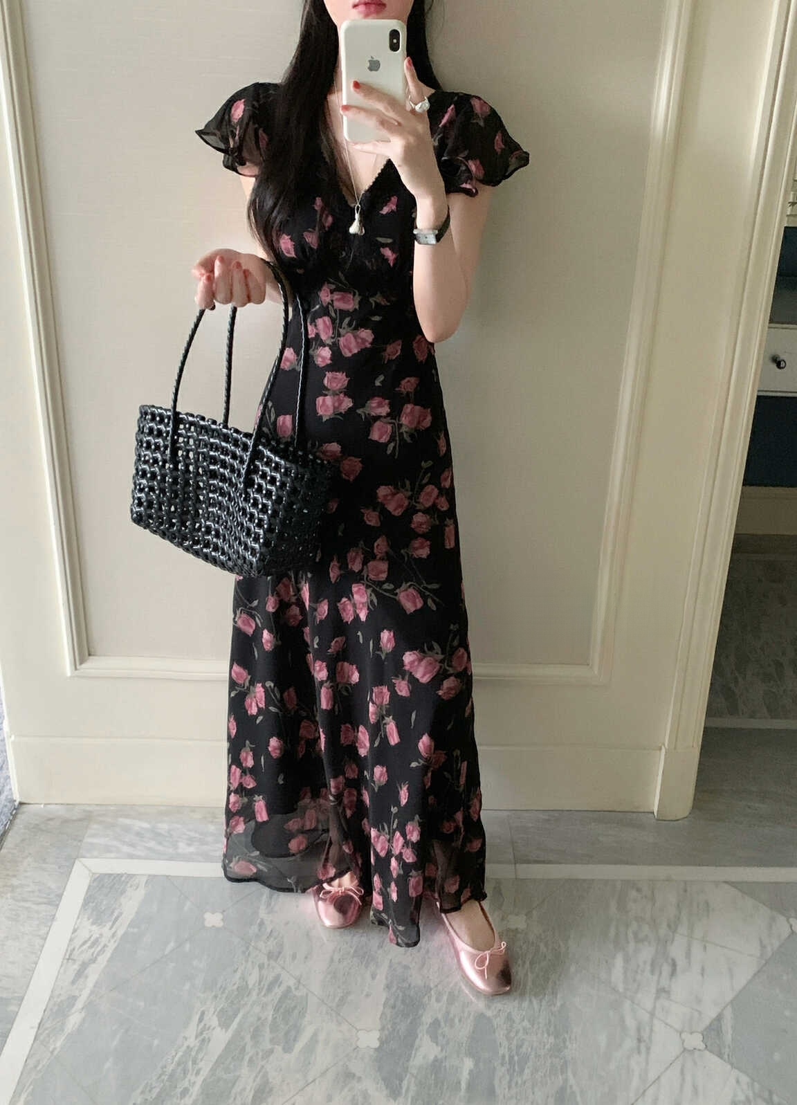 2025夏季新款法式玫瑰碎花连衣裙女v领小飞袖高级感雪纺长款裙子