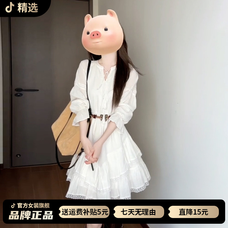 初春法式白色高级感连衣裙子女夏2026新款气质度假风独特漂亮短裙