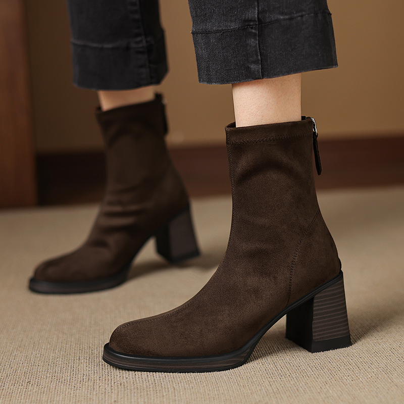 2025年秋冬新款时装短靴女后拉链粗跟百搭时尚气质高跟弹力瘦瘦靴