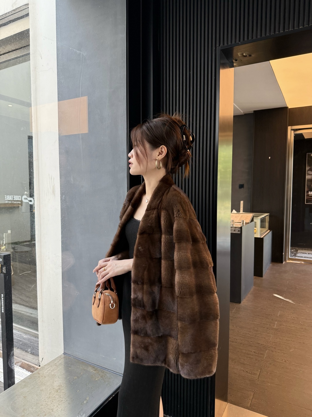 〔午夜巴黎〕进口超皇冠短二女士水貂保暖外套x桑蚕丝里布