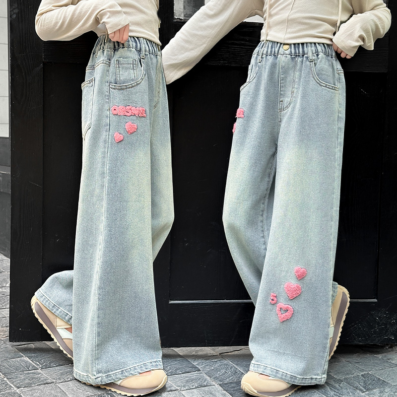 女童春秋款字母爱心牛仔裤儿童洋气休闲宽松中大童韩版休闲长裤