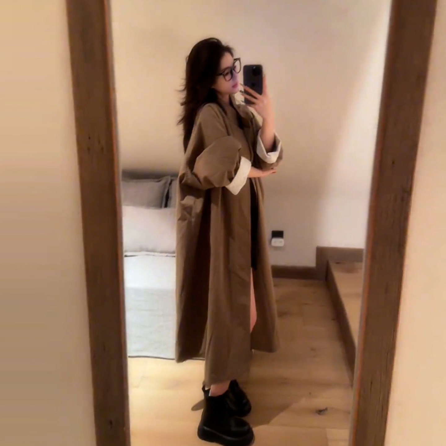 美拉德韩系高级感棕色大衣服女早秋2025新款独特出游休闲风衣外套