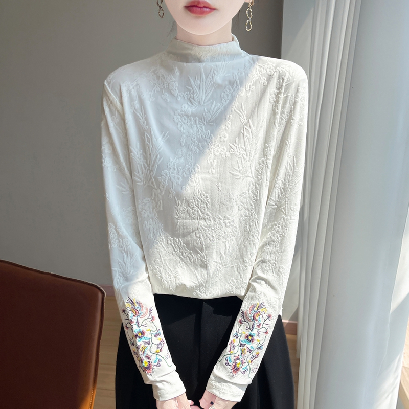 秋冬长袖刺绣精纺针织衫新中式内搭修身型半高领新中式上衣女