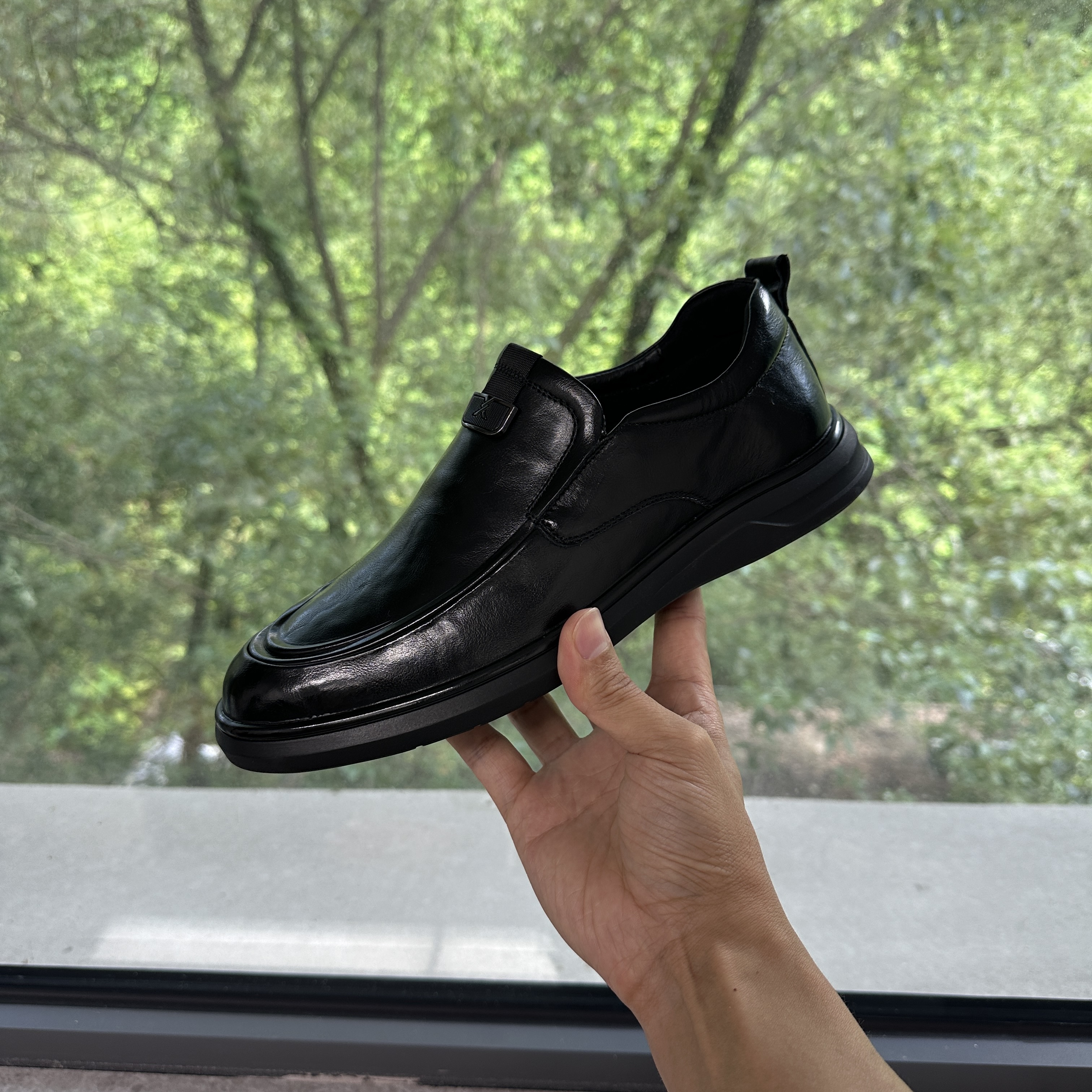 男士头层牛皮鞋2025年秋冬季新款休闲商务高端真皮一脚蹬男皮鞋