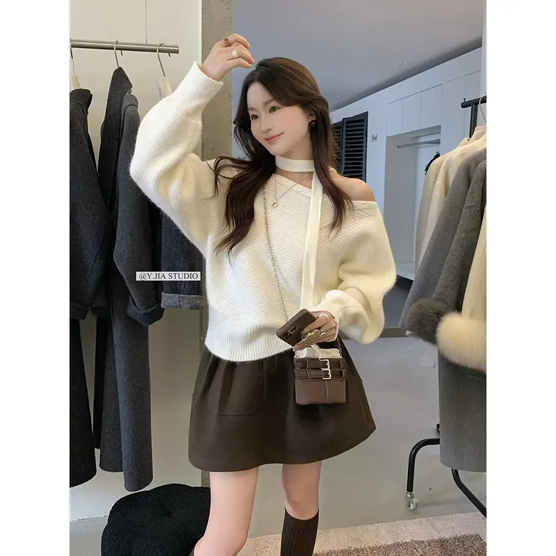 法式一字肩斜肩挂脖针织毛衣女秋冬宽松慵懒风露肩长袖针织衫上衣