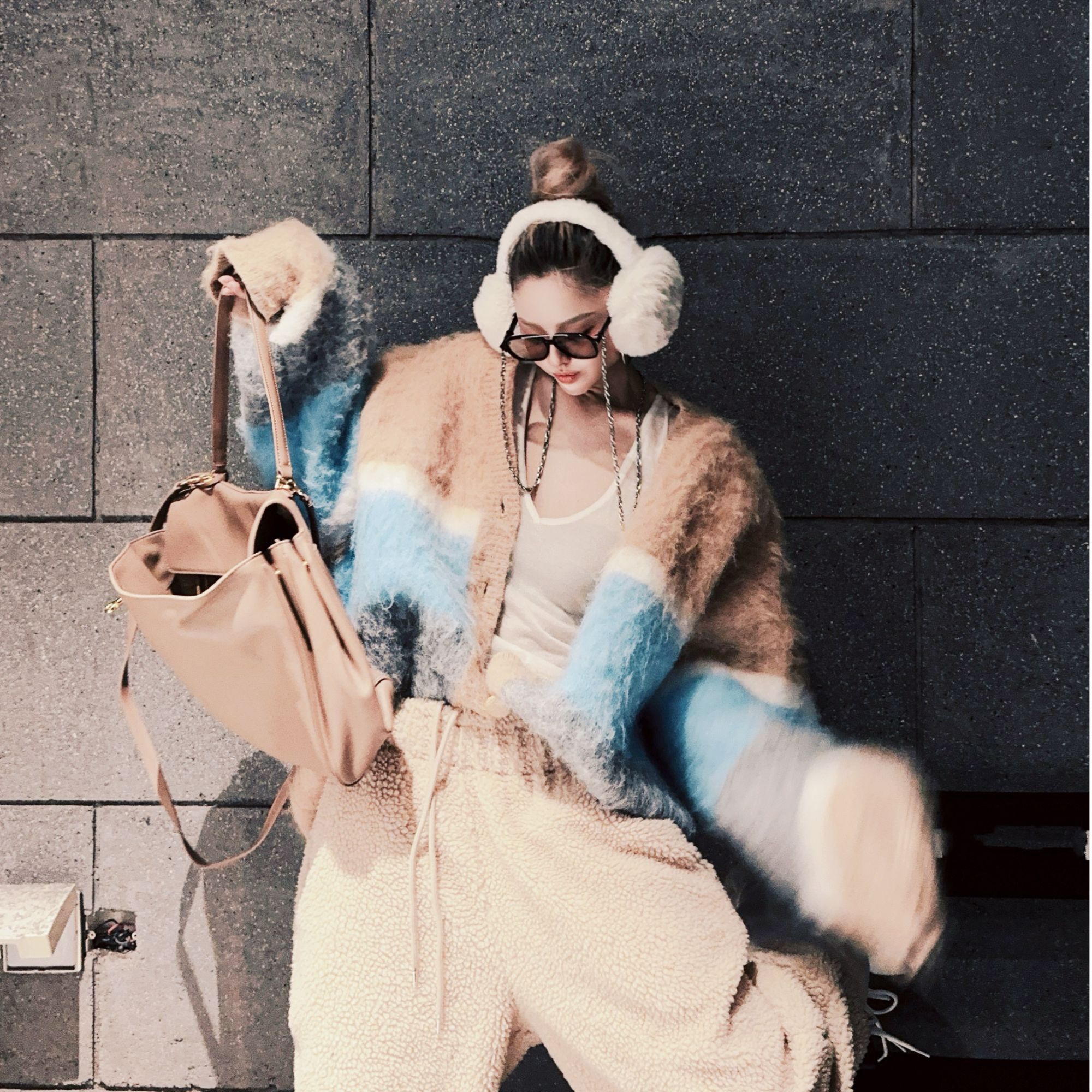 洪小妍自留拉毛超级显白加厚秋冬冬季长款休闲外套