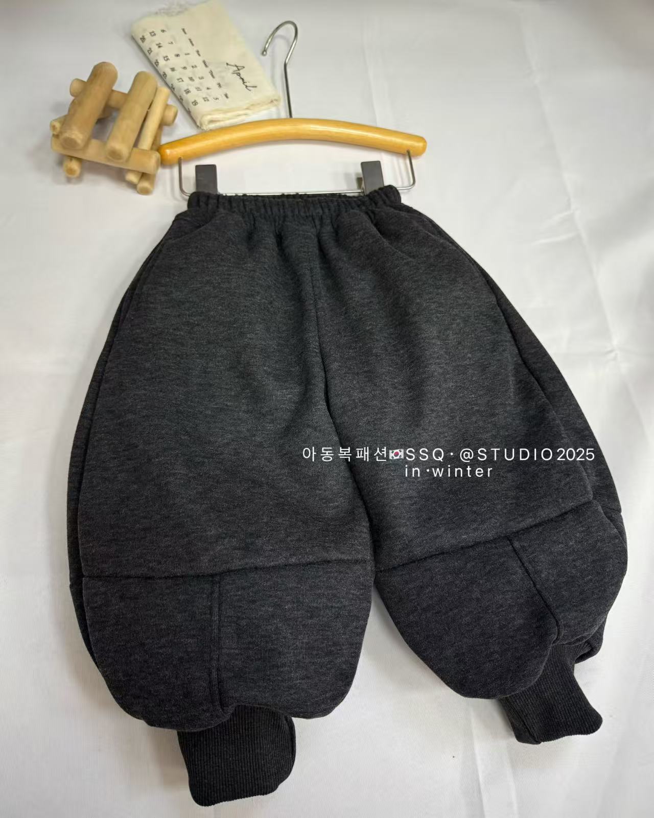 AA战袍·韩版奶味酱拼接灯笼裤四层加厚超级暖休闲裤洋气新品26