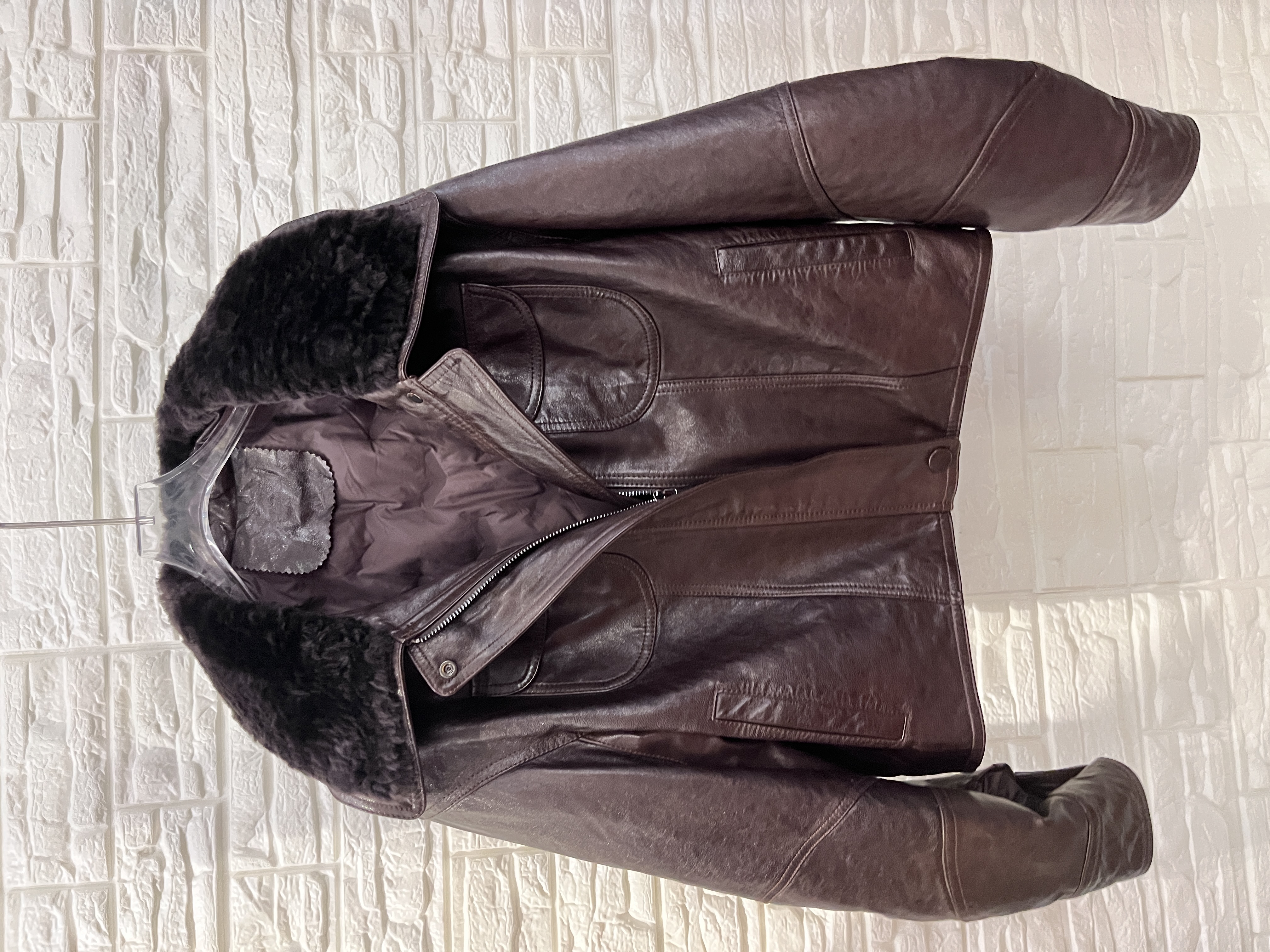 冬季新款2025翡翠绵羊油蜡短款羽绒女翻领真皮皮衣外套冬季新款