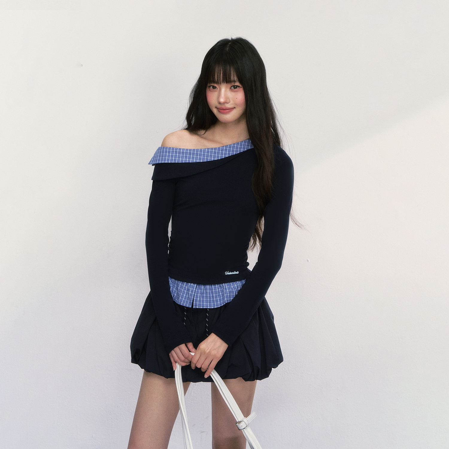 WEEKEND HUB假两件斜肩上衣女初秋穿搭2025新款高级感露肩t恤长袖