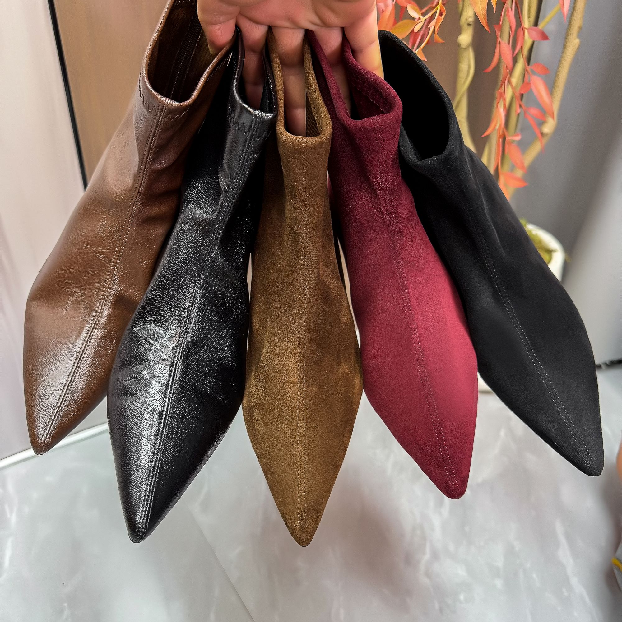 增高短靴四季时尚手抓纹尖头平底短靴英伦风百搭内增高靴子女