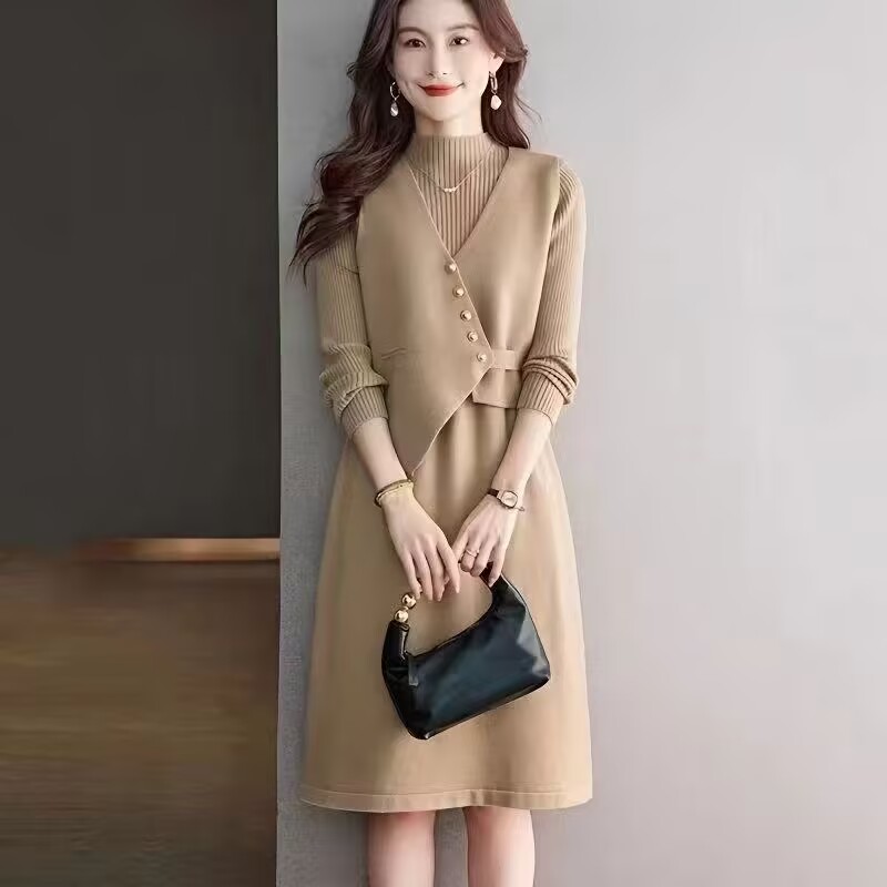 高级感马甲针织连衣裙两件套装女秋冬新款小个子中长款裙子+马甲