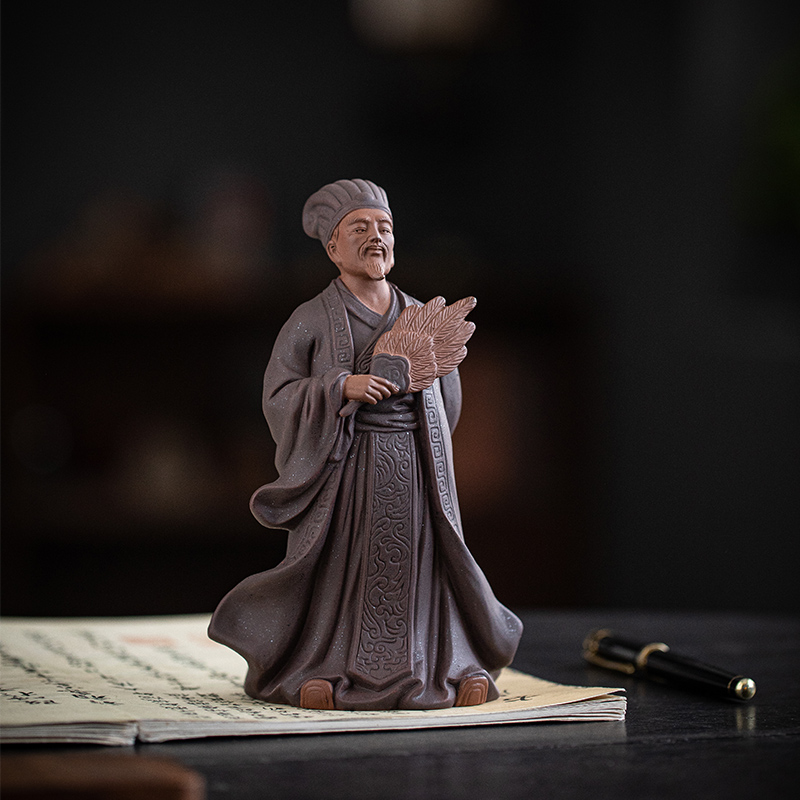 三国诸葛亮历史人物茶宠摆件紫砂雕像孔明中式禅意茶室博古架装饰