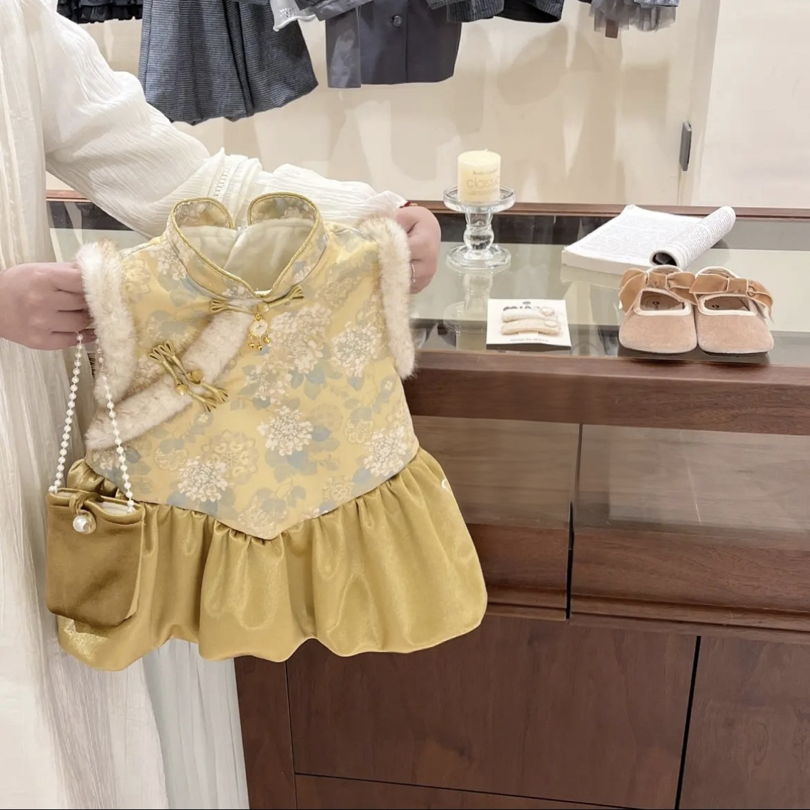 女童旗袍裙2025冬季新款新中式加绒加厚背心裙国风盘扣周岁拜年服