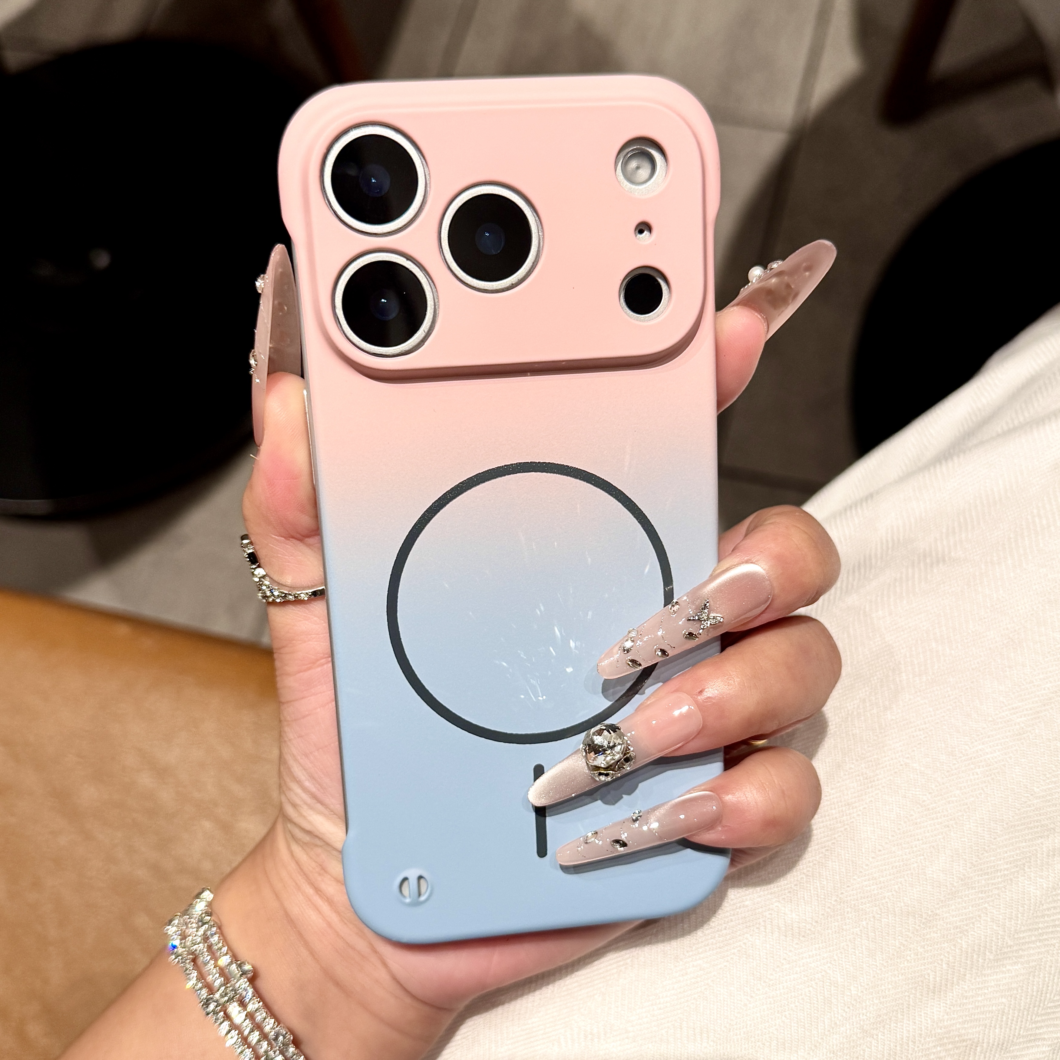 无边框渐变适用苹果17promax手机壳iPhone16磁吸15散热14高级感13