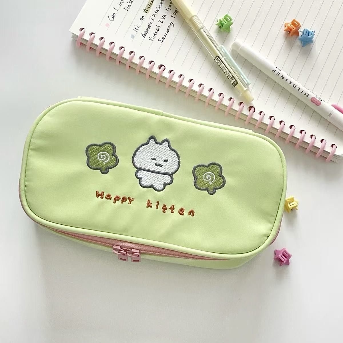 日系可爱四叶草吉伊刺绣笔袋高颜值大容量学生文具收纳袋铅笔盒