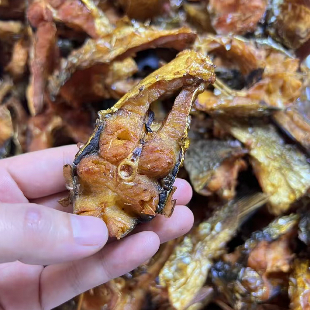 农家米糠烟熏野生黄尾鱼块