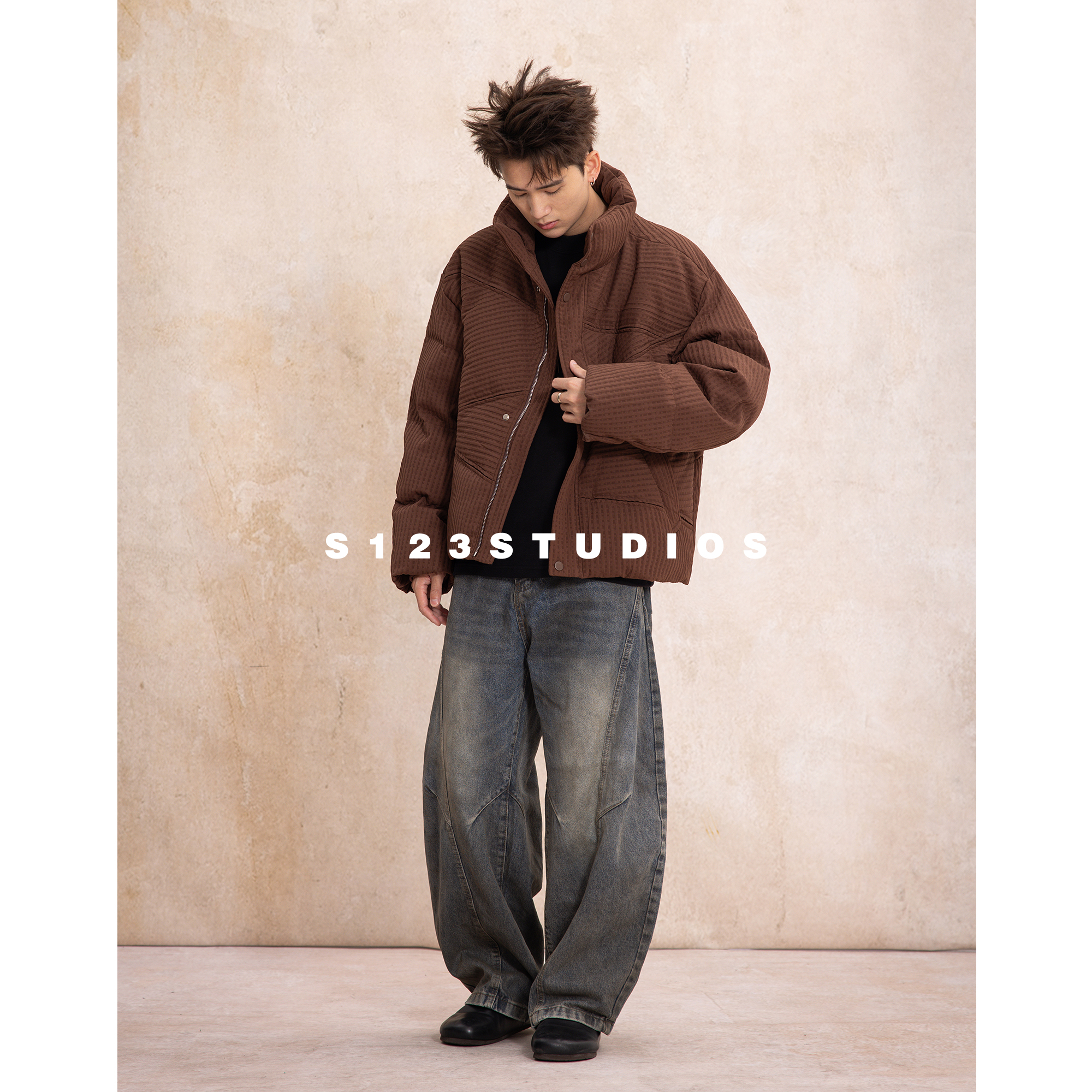 90白鸭绒 树纹肌理感立领廓形羽绒服冬季加厚高街痞帅外套潮