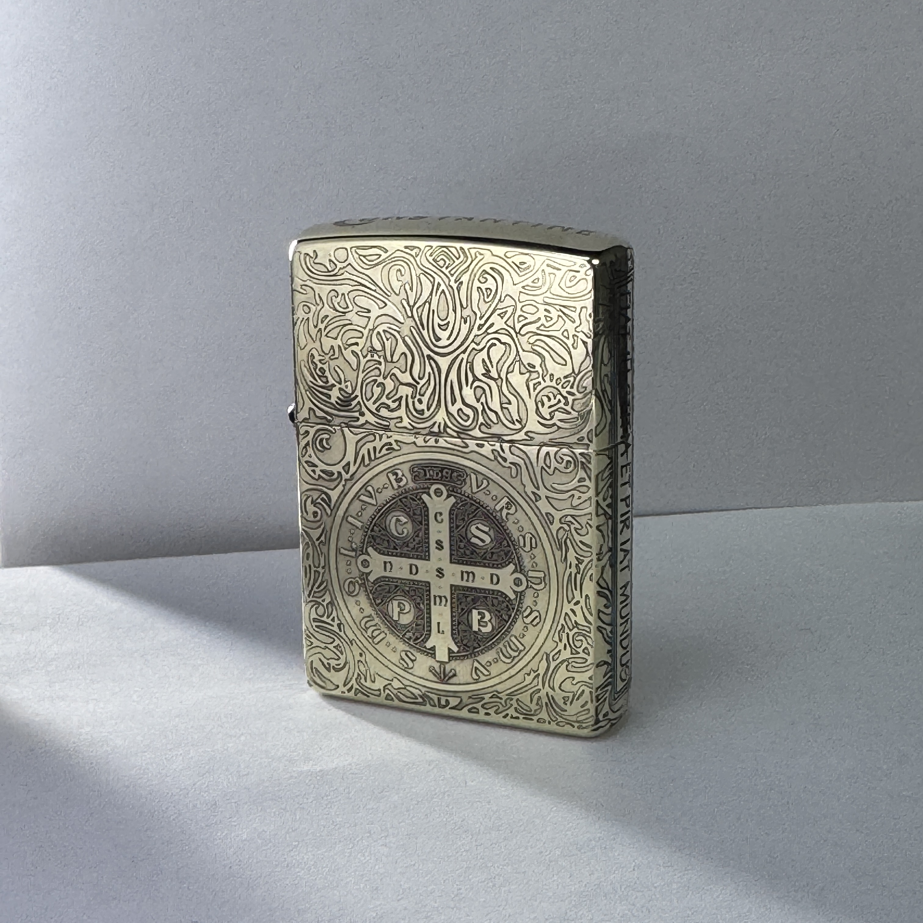 ZIPPO/之宝 康斯坦丁-204B五面精雕黄铜拉丝 防风[N001]   DYJ1