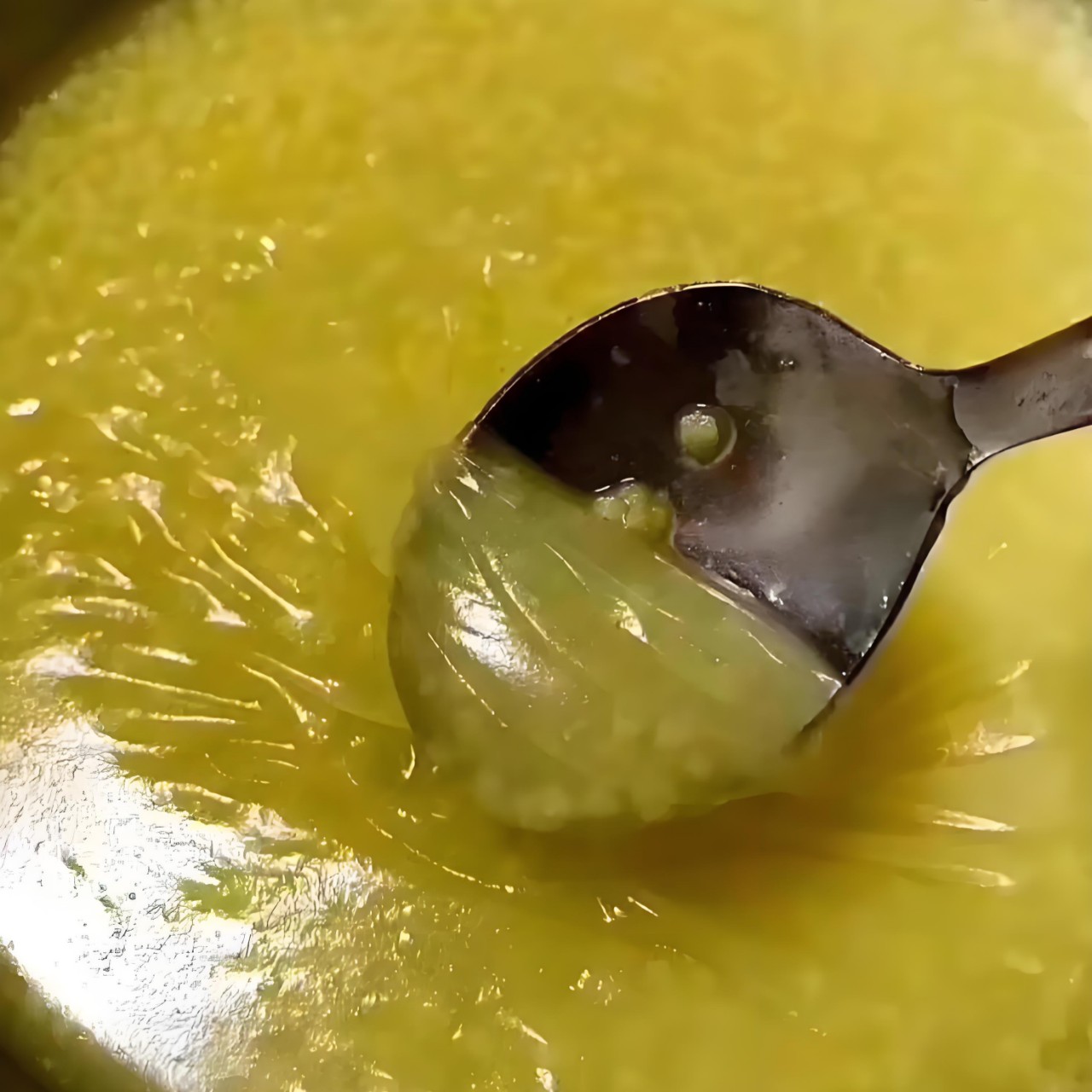 米脂黄小米熬粥小米陕北油小米小米粥新米浓厚陕北小米