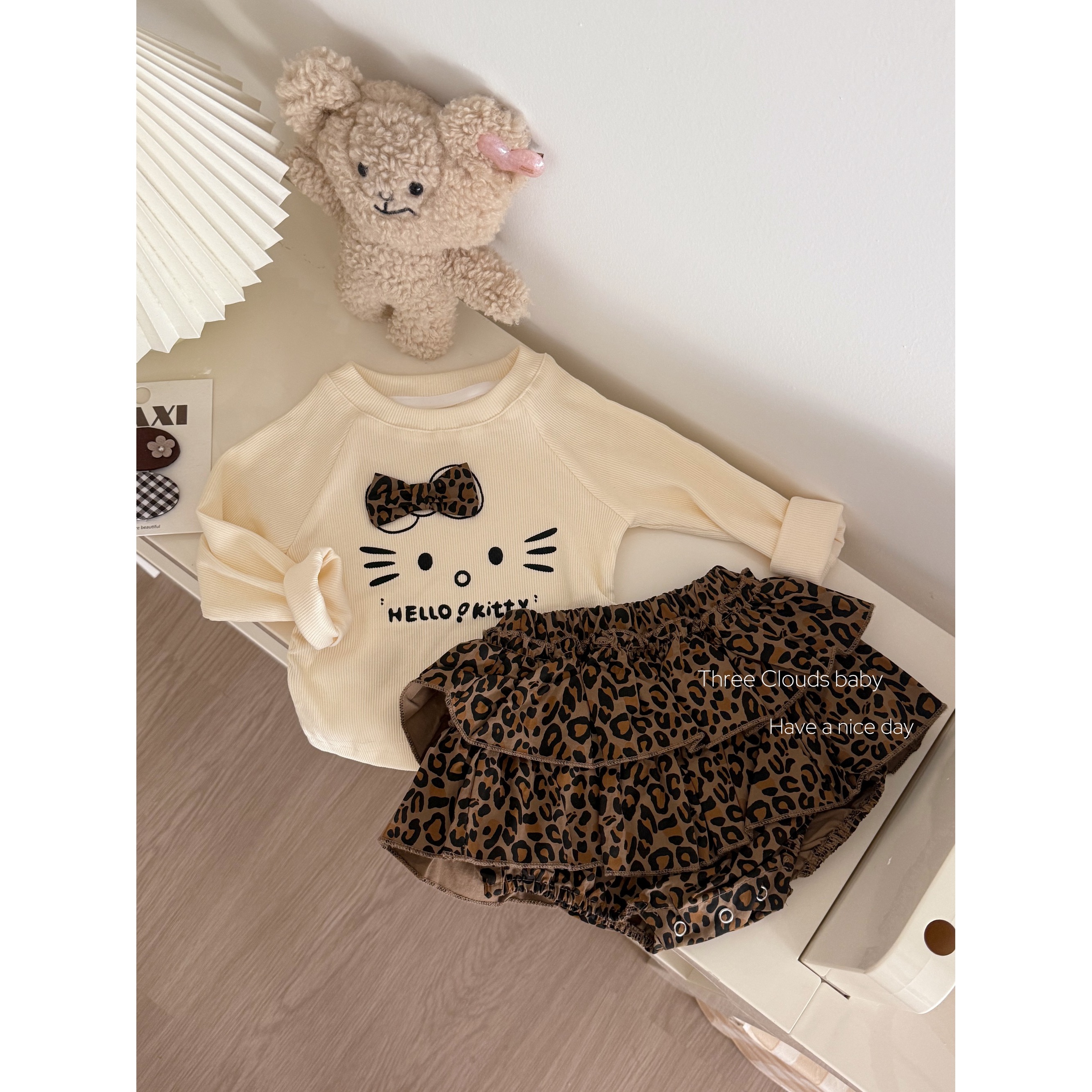三小朵a2698【豹纹kitty】婴幼儿女童宝宝秋款洋气时髦分体套装