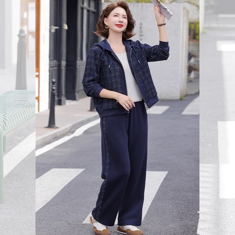 中老年运动套装女春秋洋气大码2025新款五十多岁妈妈秋装休闲外套