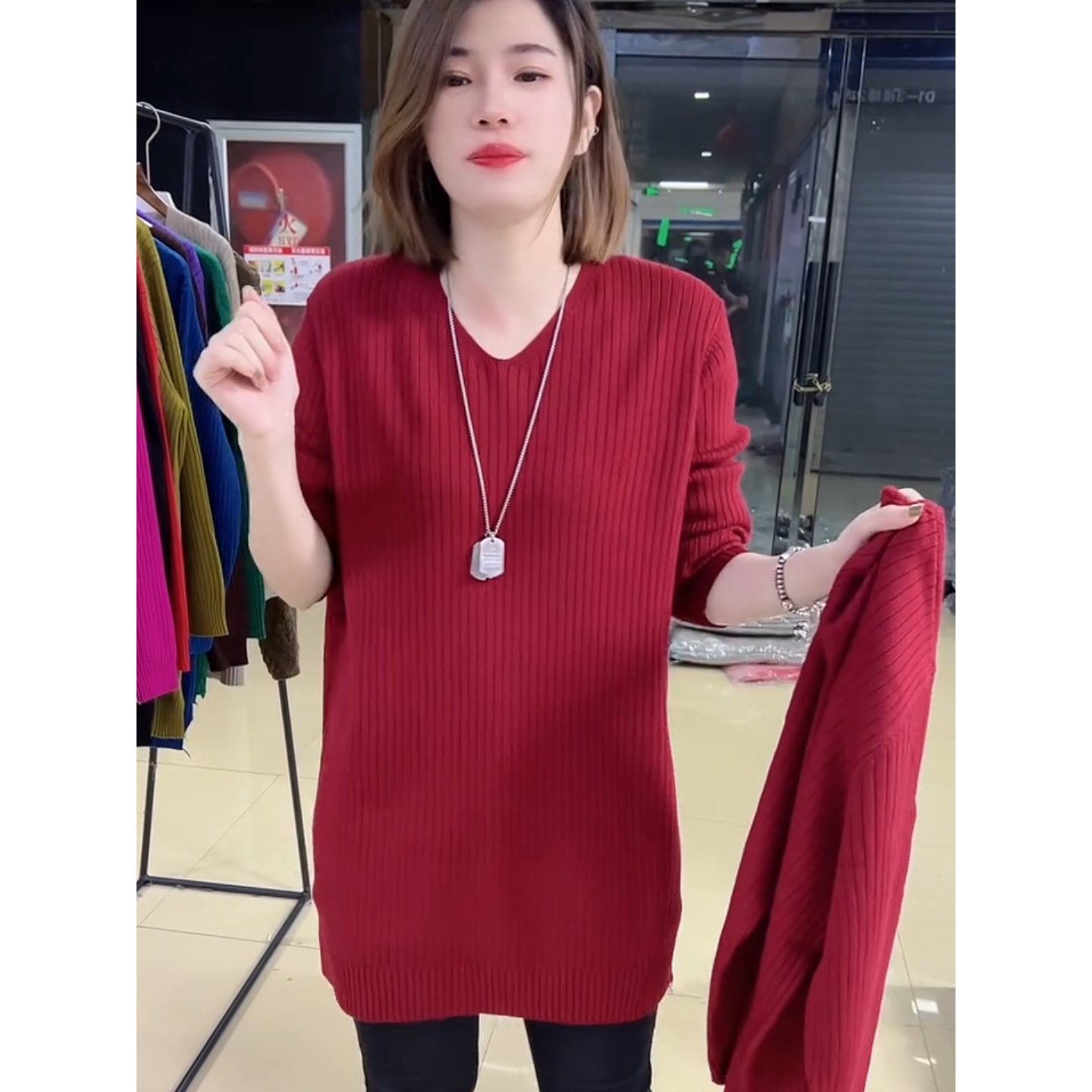 V领纯色针织衫女中长款宽松慵懒风毛衣遮屁股减龄大码保暖打底衫