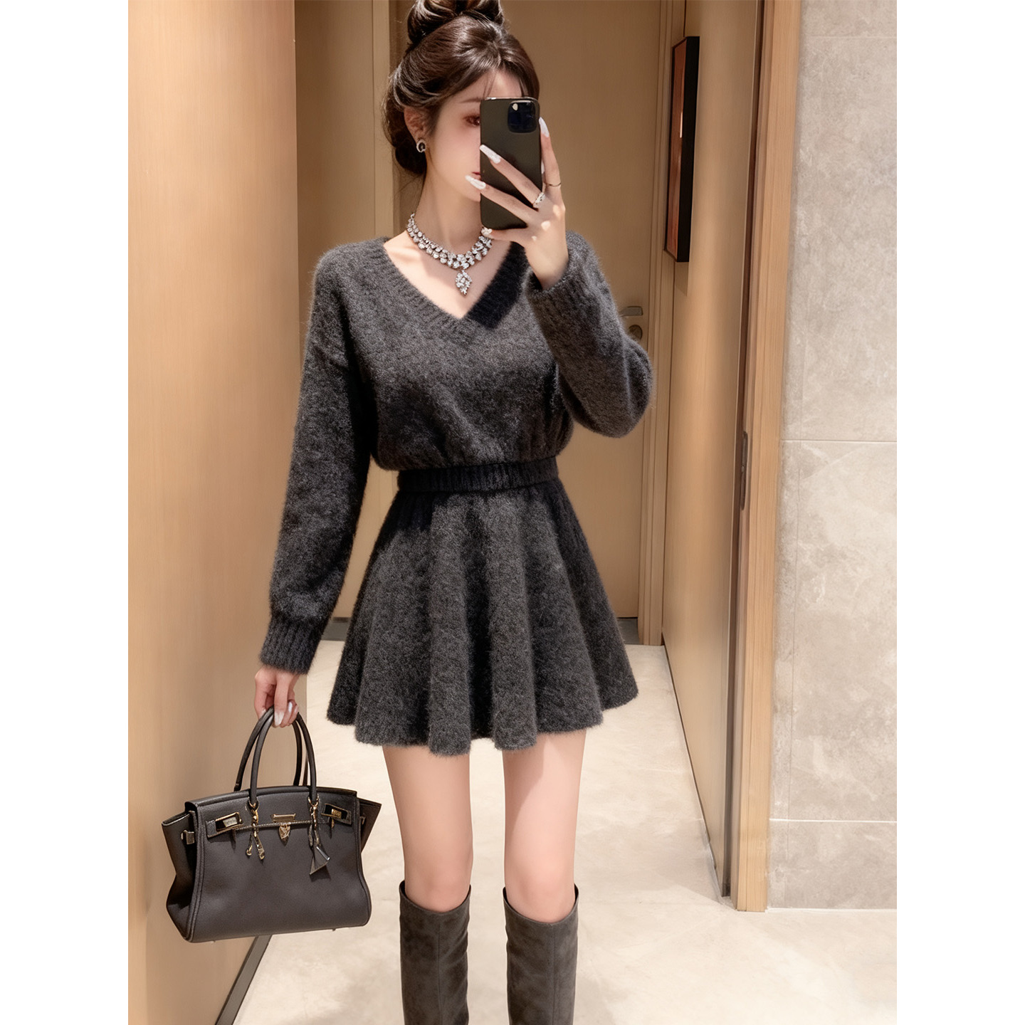 2025秋冬季新款套装女V领气质显瘦针织毛衣搭配A字针织短裙两件套