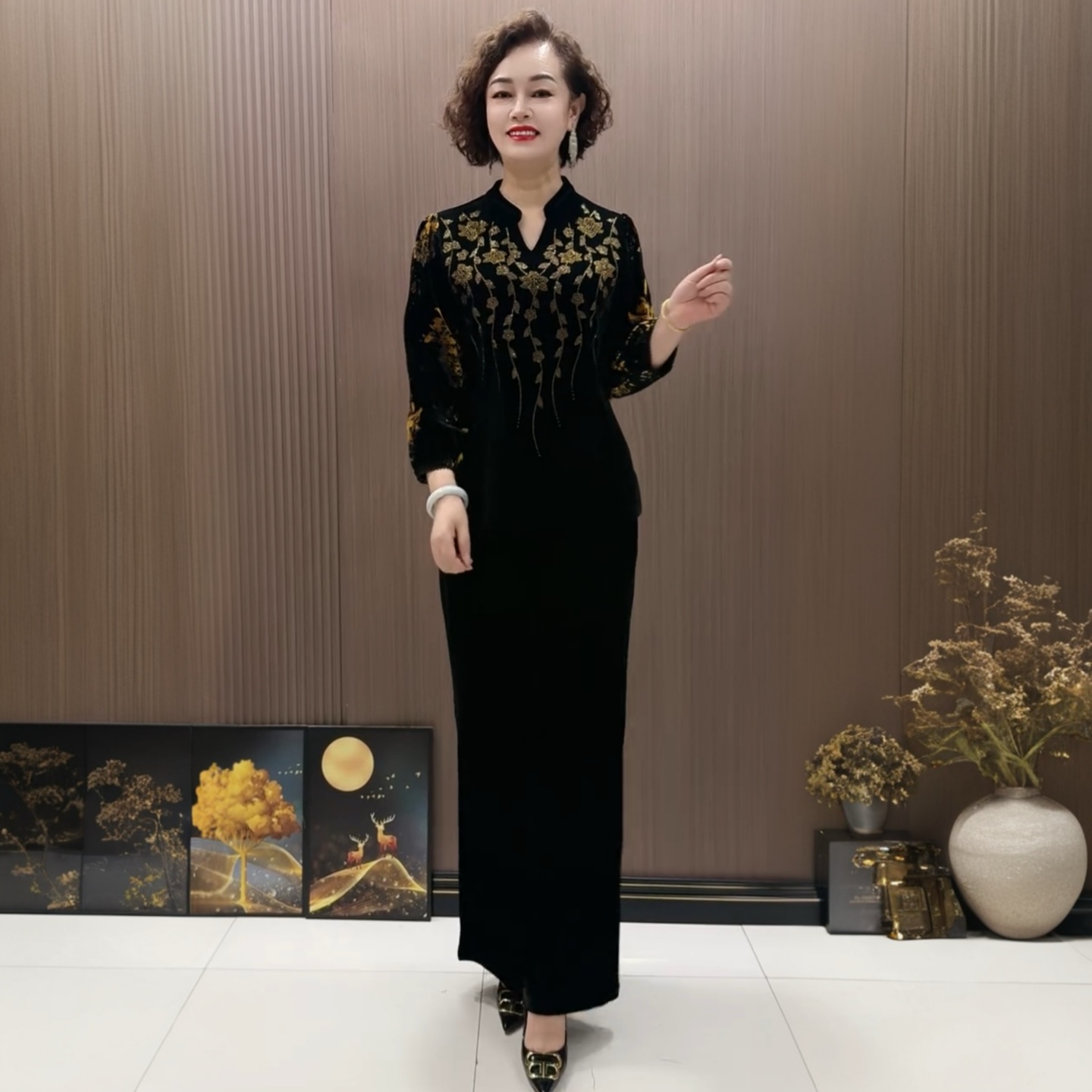 时尚洋气高端秋冬中老年丝绒宽松遮肉长袖上衣妈妈直筒阔腿裤套装