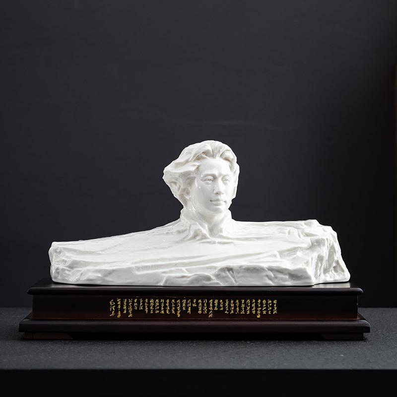 青年毛主席伟人橘子洲头像陶瓷白领袖半身头像雕塑毛主席摆件白瓷