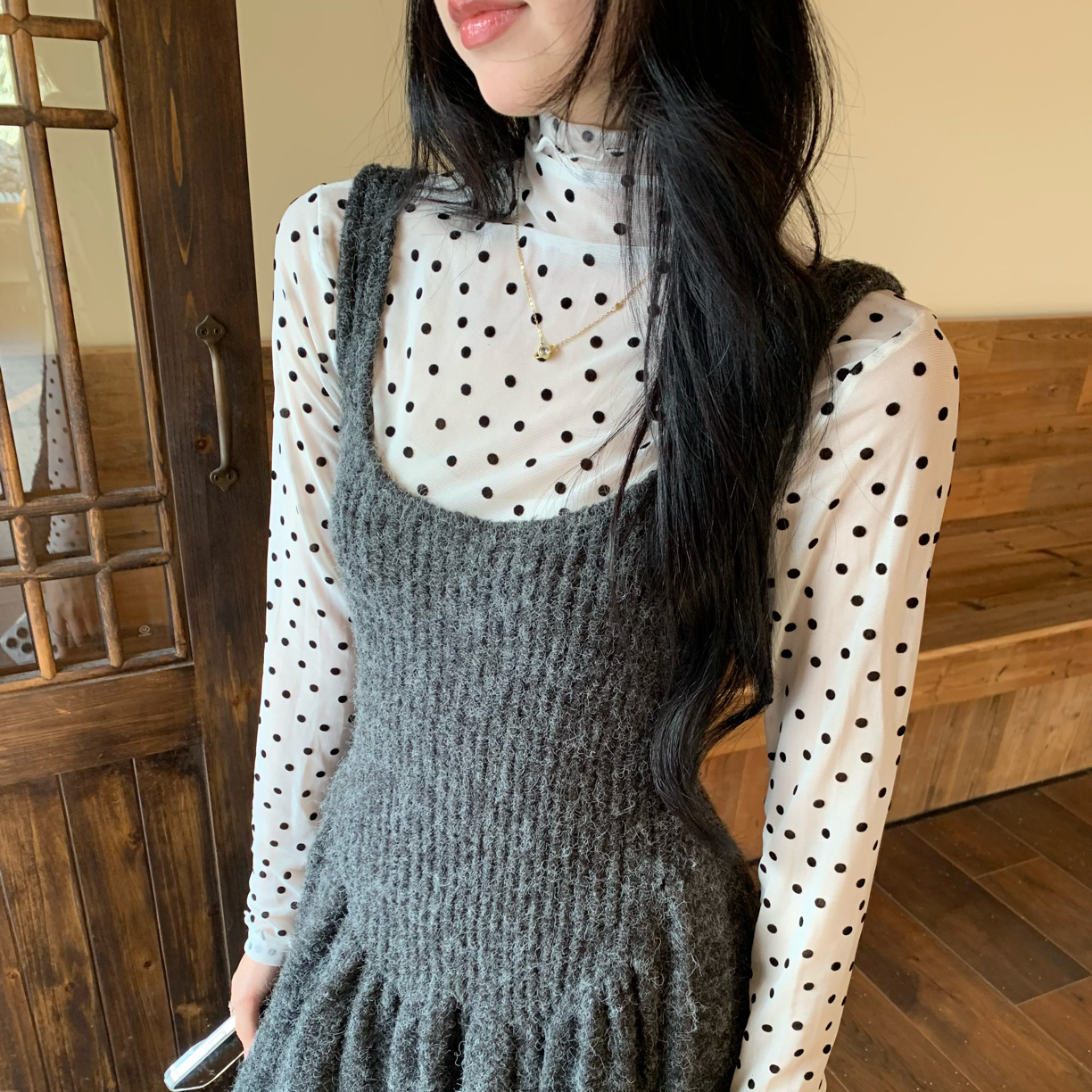 半茶甜心～韩系复古透感波点半高领高弹网纱打底叠穿T恤显瘦洋气