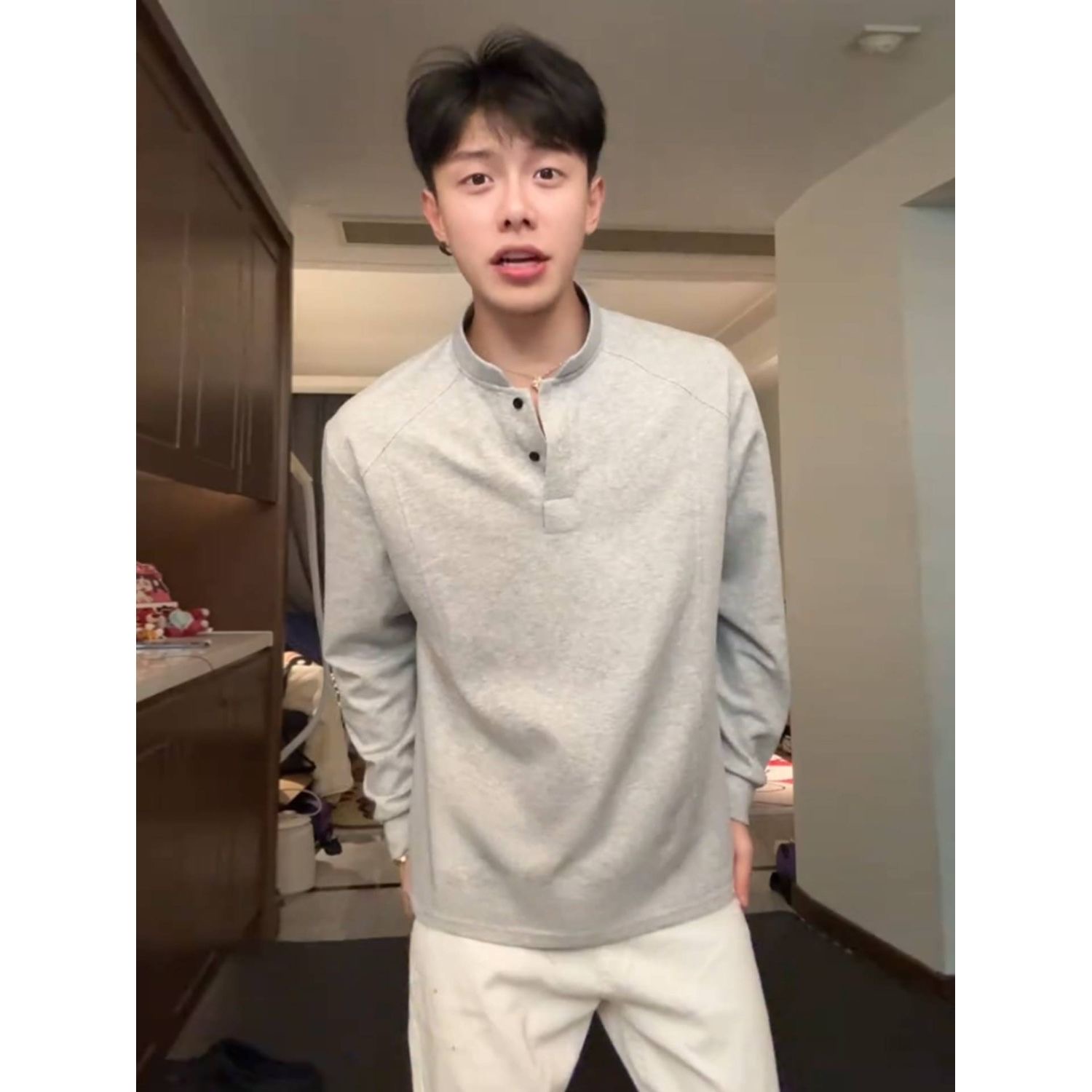 亨利领正肩解构拼接长袖卫衣打底秋季cleanfit美式高街设计感上衣