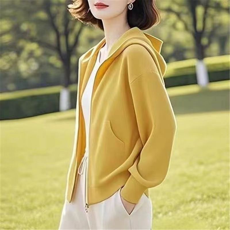 琥珀风2025年秋冬季新款时尚百搭休闲潮纯色连帽开衫卫衣外套女士