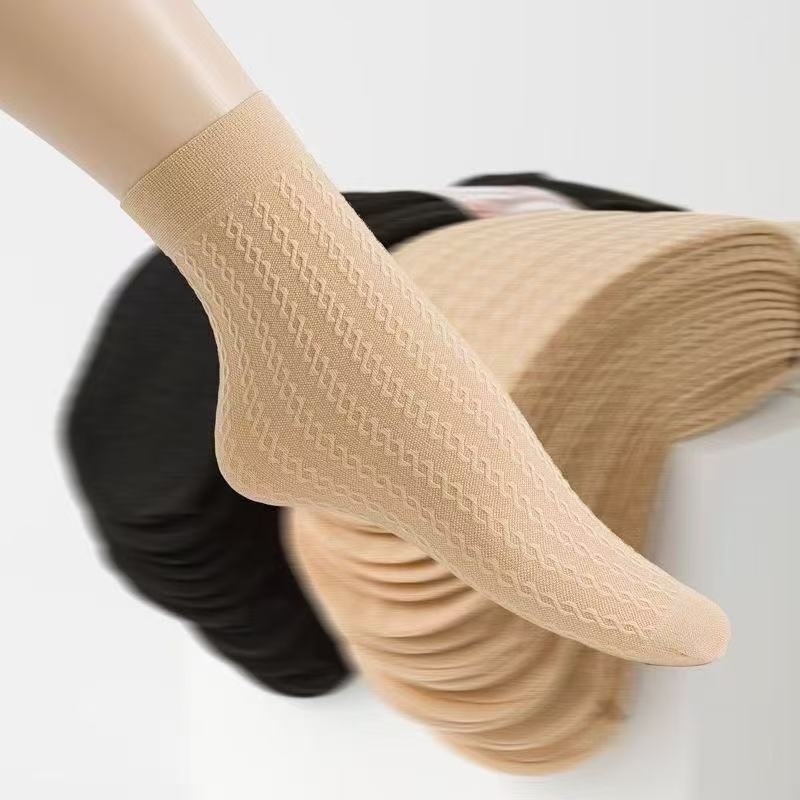 麻花袜子#吸汗防滑棉袜成人春秋女春夏字母短袜春季防勾丝女士