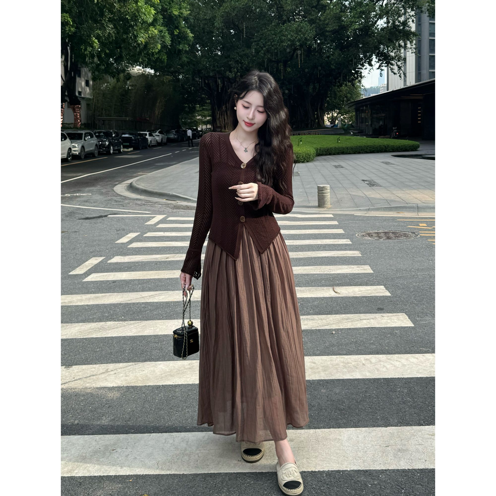 YUANLIANSU/圆脸酥【丘山暮冬】法式V领针织衫+半身裙两件套女秋季