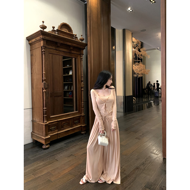 韩系气质休闲套装女温柔系长袖针织开衫内搭辣妹吊带宽松显瘦裤子