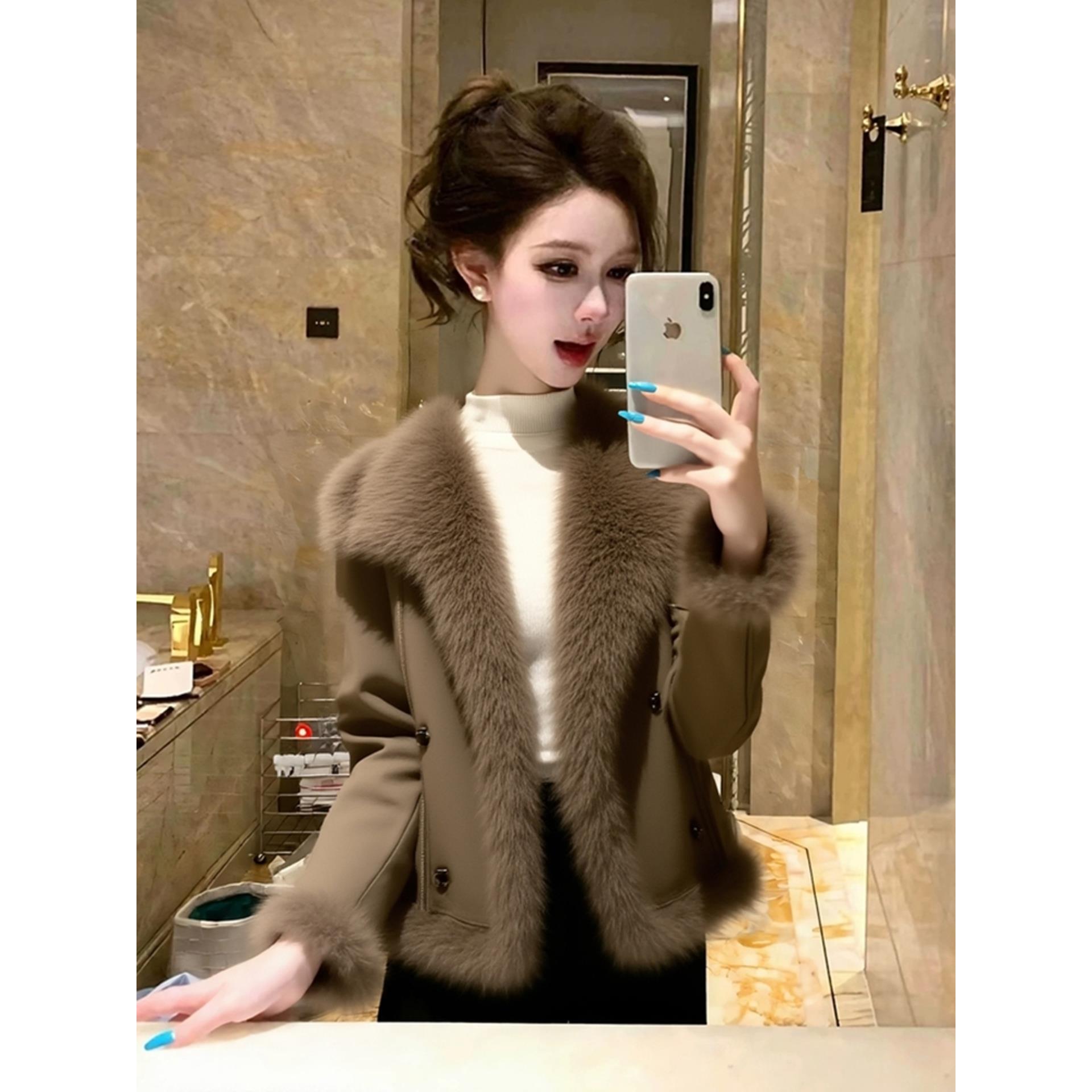 咖色毛领外套2025冬季新款独特超好看轻奢高级感气质加厚收腰上衣