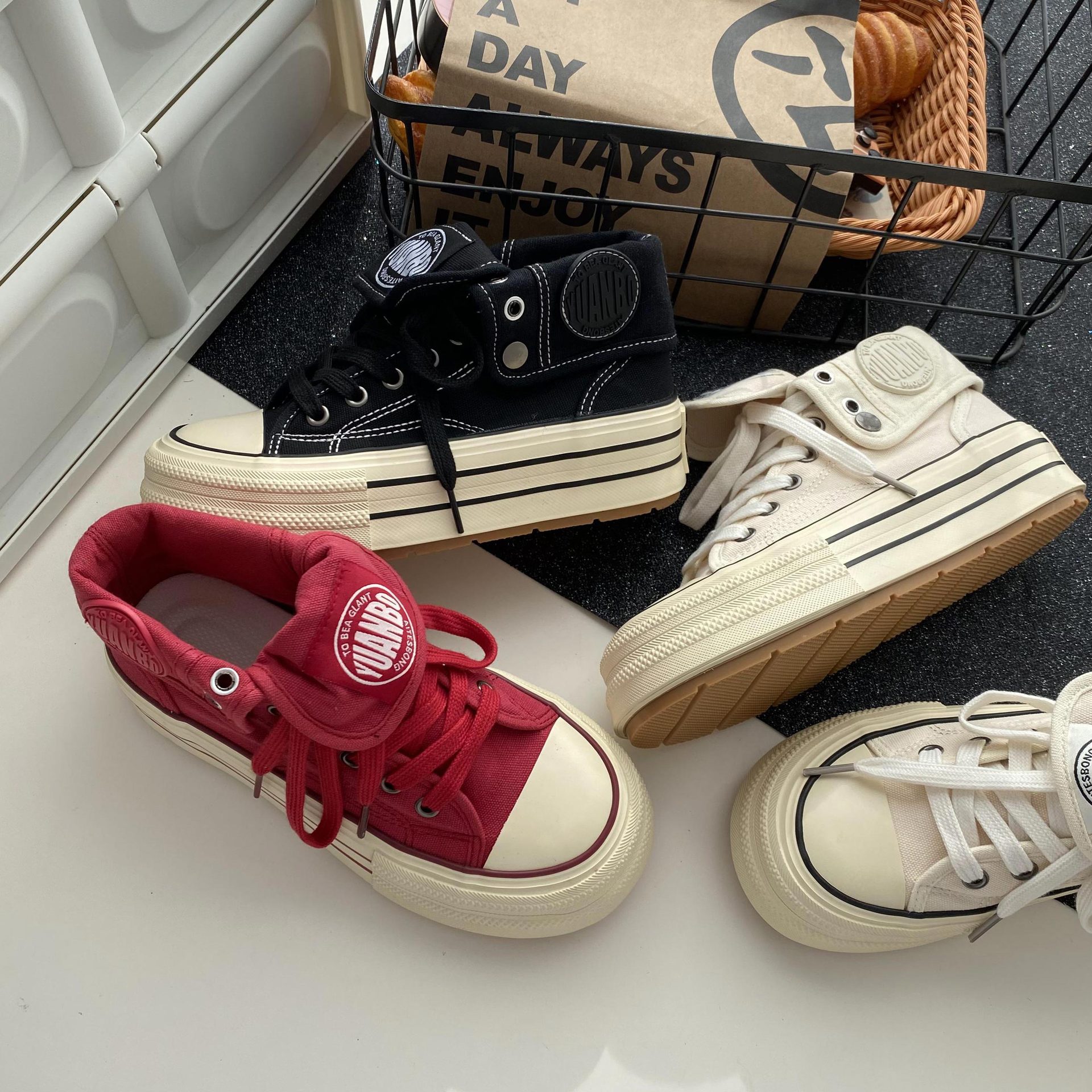 女鞋复古红色小众厚底高帮鞋学生帆布鞋女2025秋季新款增高滑板鞋