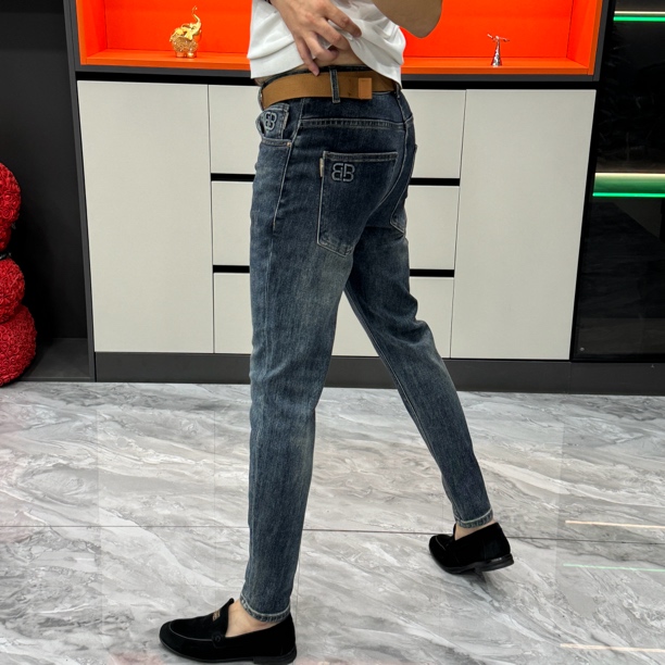 25062-秋季男士时尚欧货高品质修身小脚牛仔裤