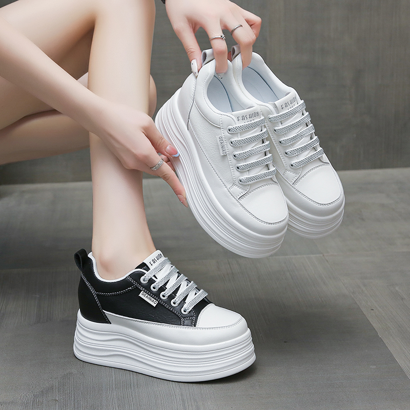 增高8cm小白鞋女ins潮2025早秋新款厚底百搭系带小个子休闲板鞋子