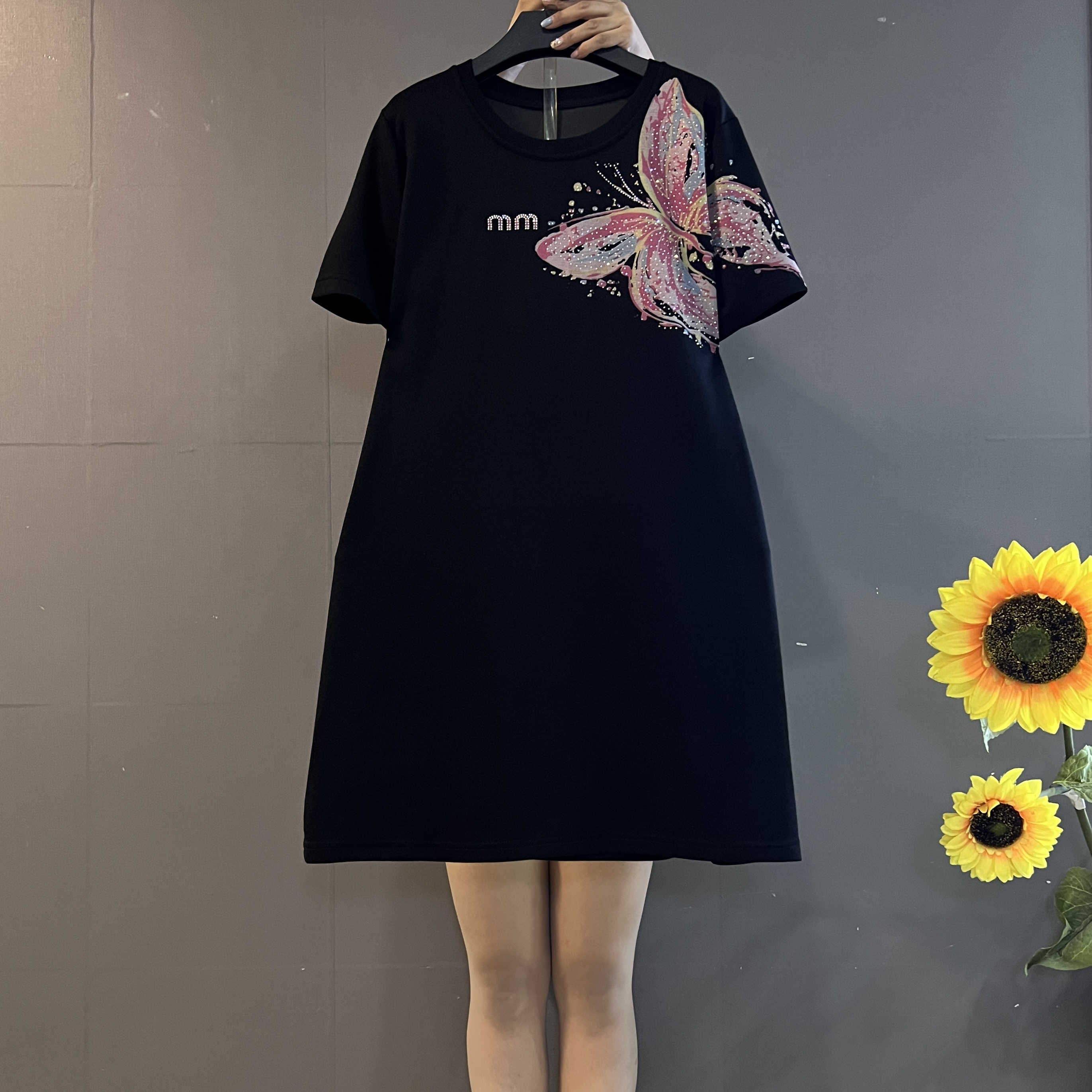 时尚印花烫钻蝴蝶结设计感宽松百搭显瘦连衣裙