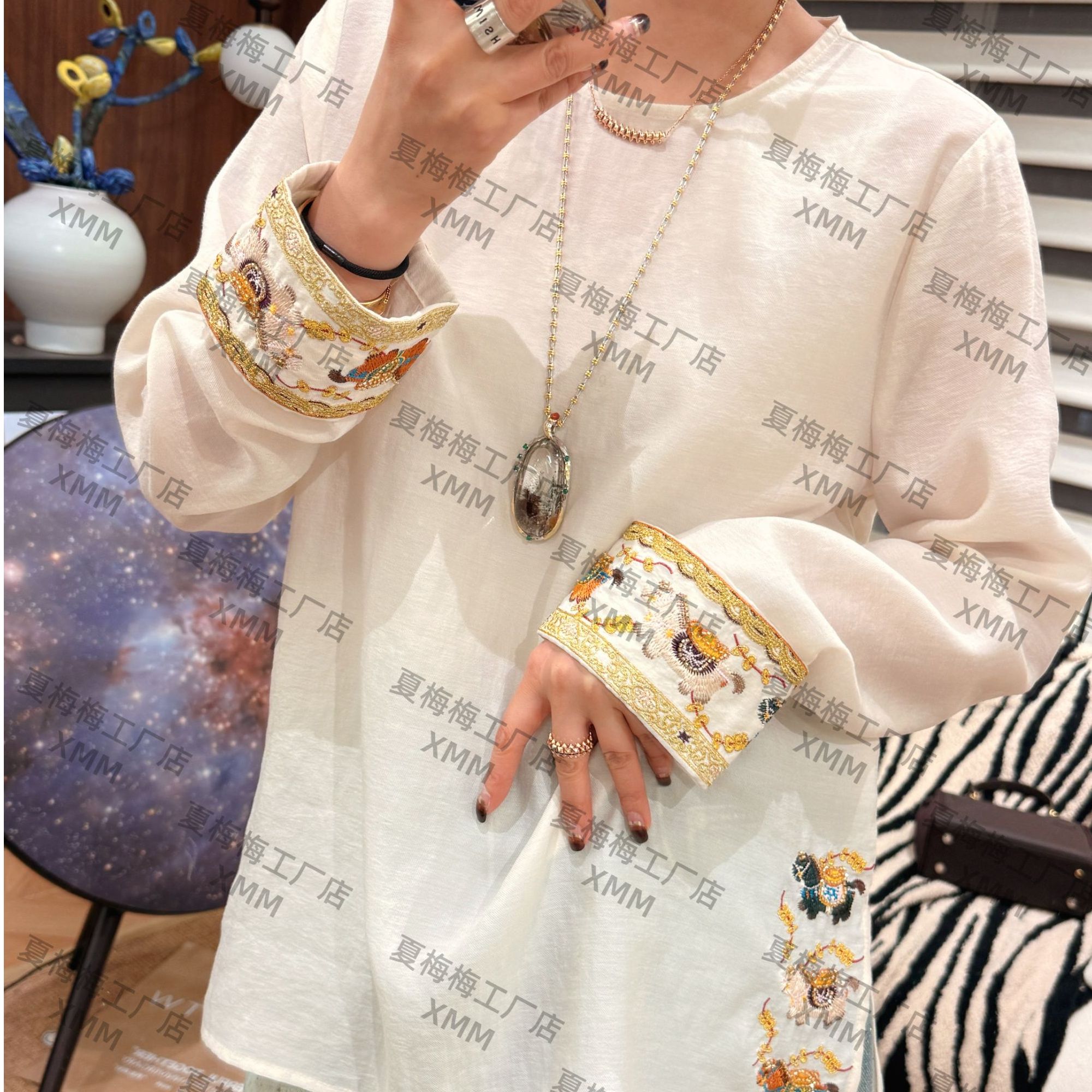 XMM.【天丝刺绣圆领衬衣】长袖潮流复古春秋套头提花常规款中长上衣