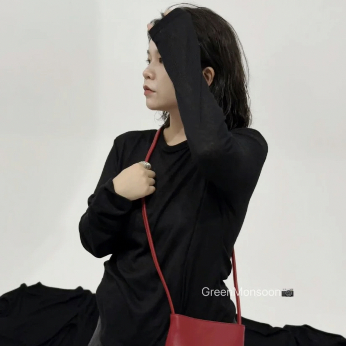 小牛皮红色斜挎包包