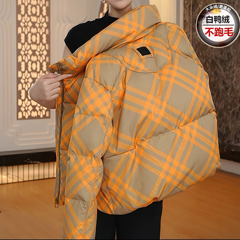 白鸭绒羽绒服女短款2025冬季新款韩版宽松条纹印花爆款加厚外套潮