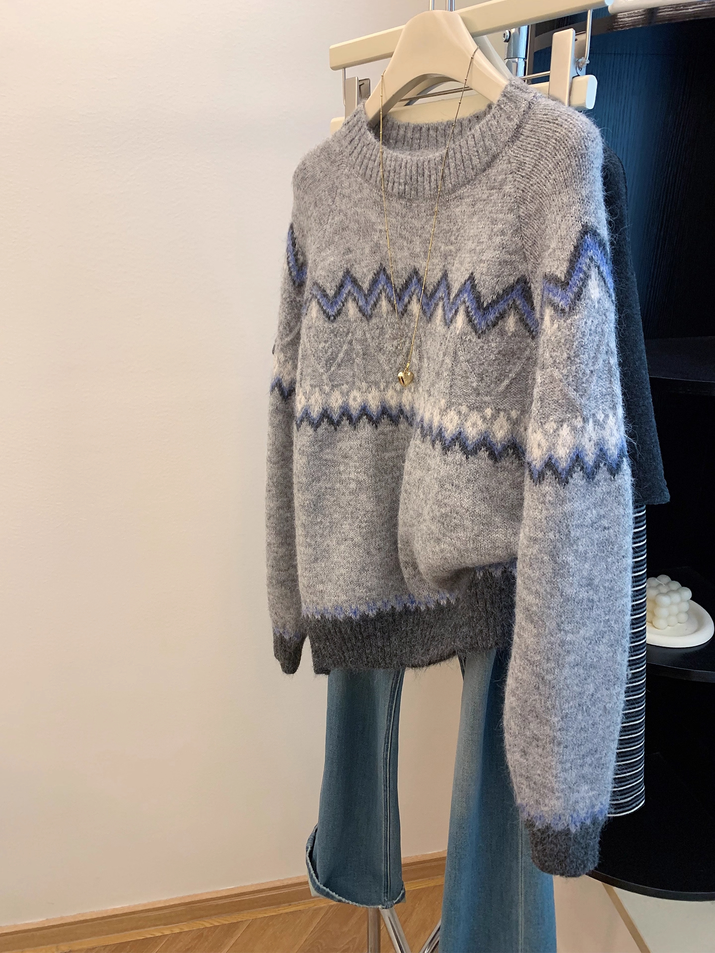 灰色圆领套头费尔岛拼色软糯毛衣女冬休闲韩系百搭慵懒高级感上衣