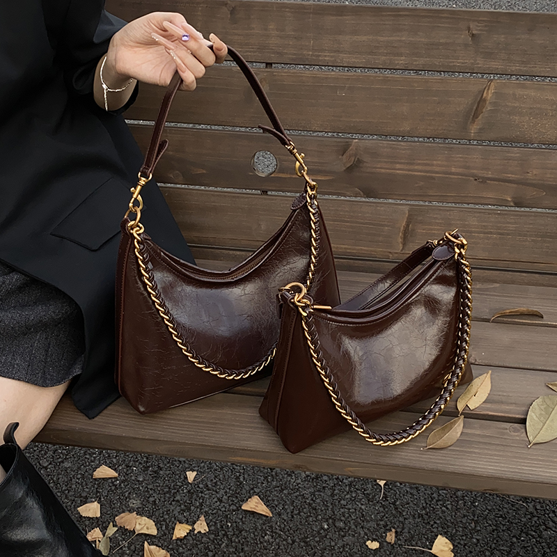 拉链简约风防盗欧美时尚单肩包秋冬小众小包包休闲韩版气质腋下包