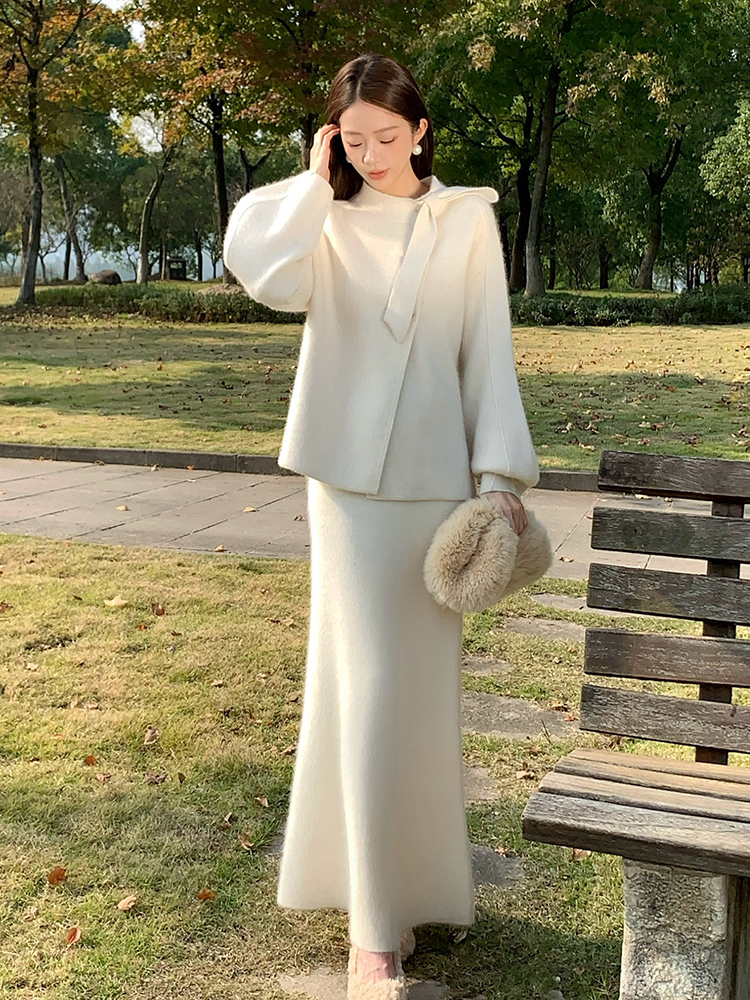 早秋端庄大气名媛高级感温柔白色针织毛衣套裙套装女